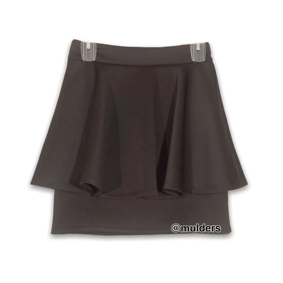 Tobi Solid Black Peplum Short Mini Skirt Size Small Goth Alternative Punk - Picture 1 of 7